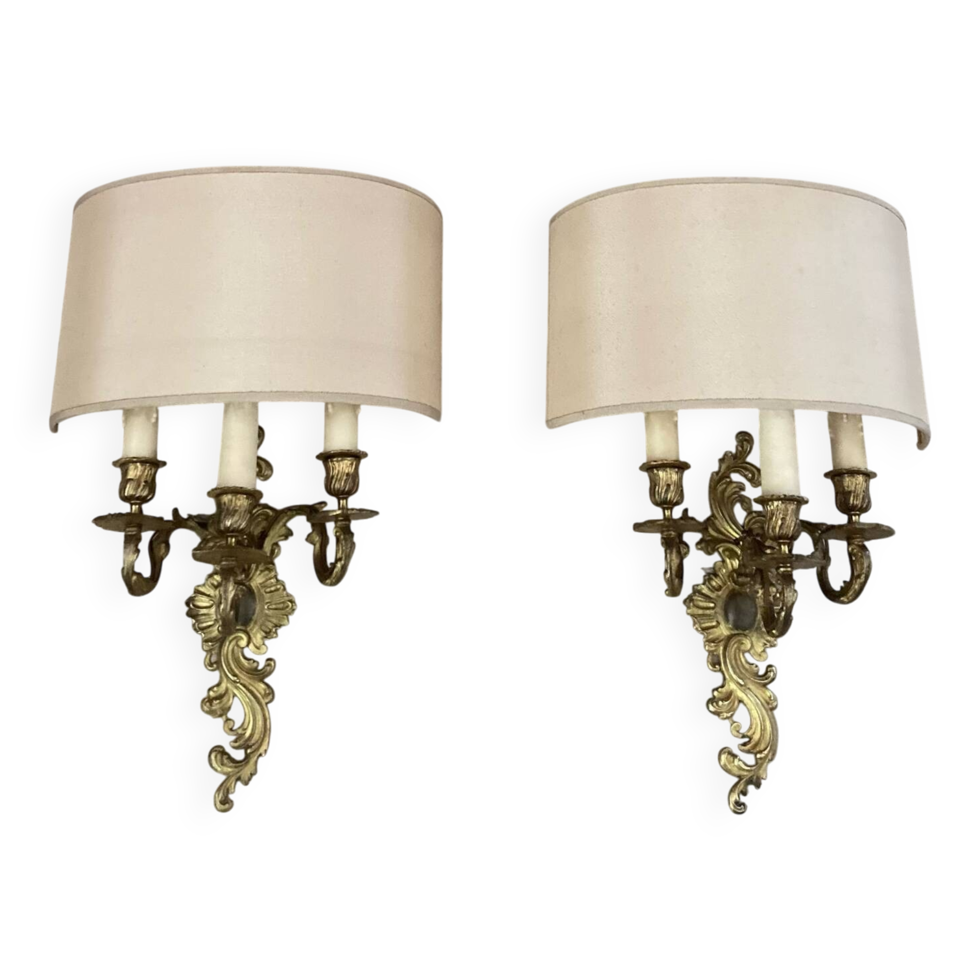 Louis XV gilt bronze wall lights from the 19th century with lampshades