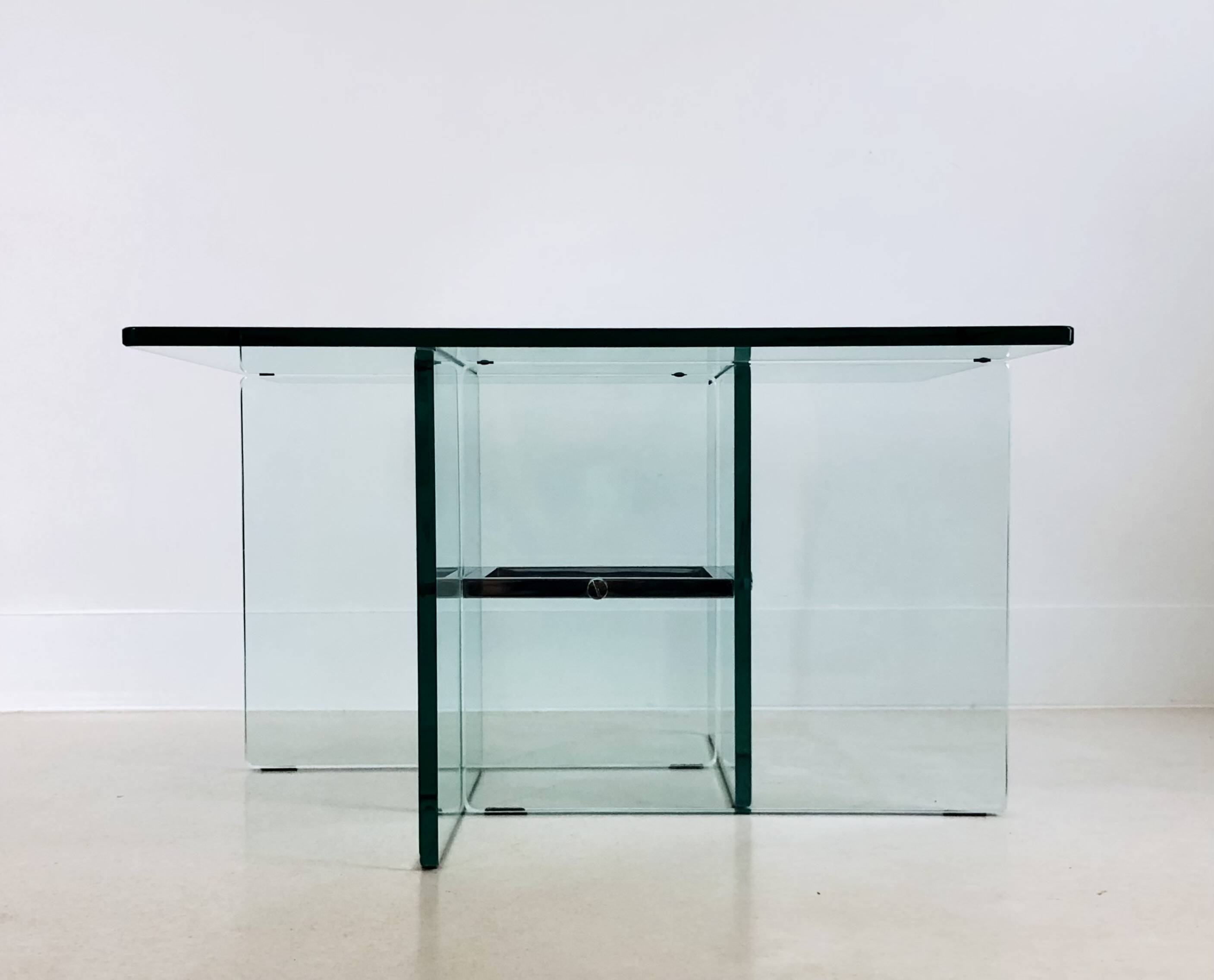 Square crystal glass coffee table, Italy 1970s