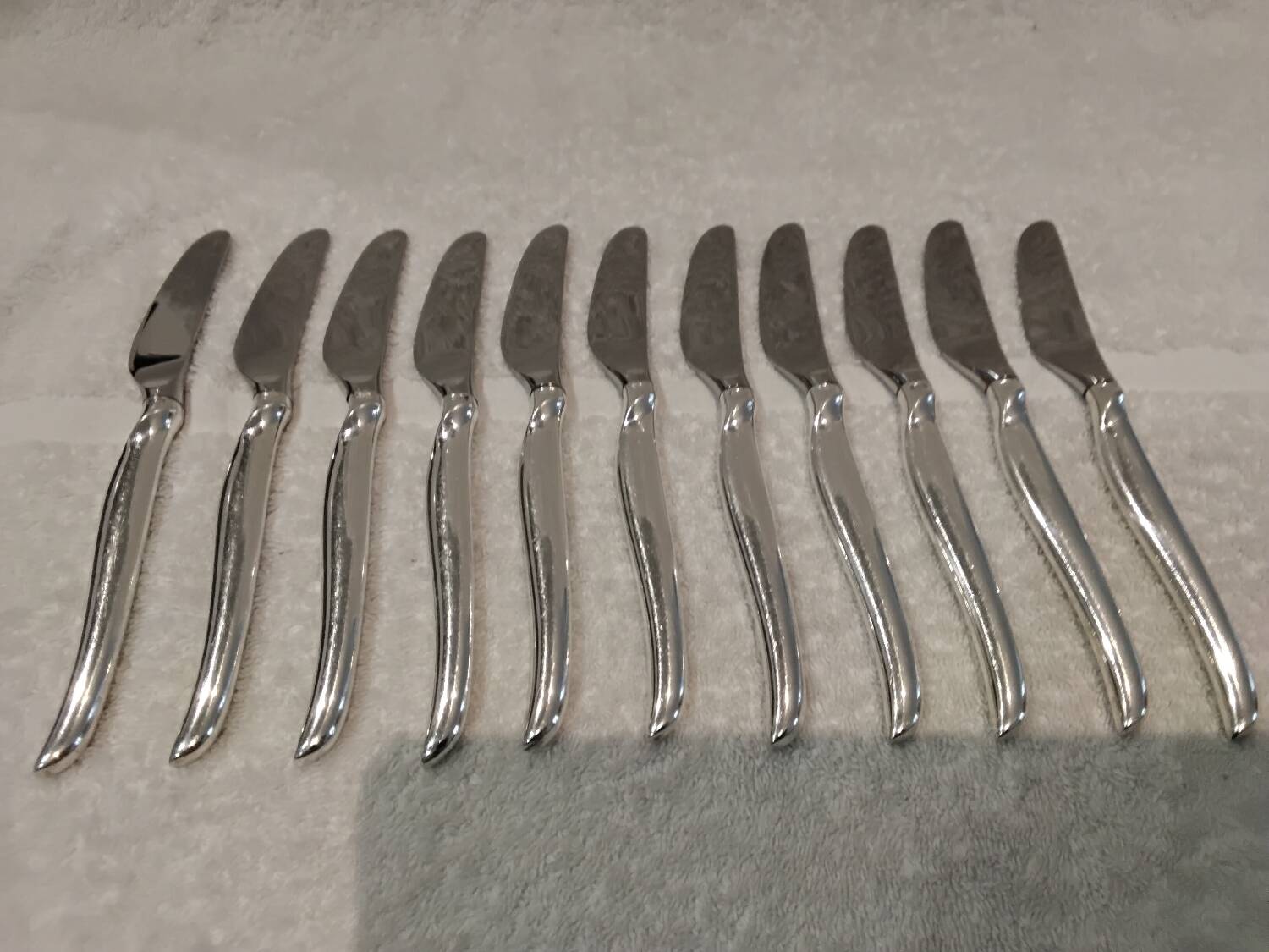 11 silver-plated dessert knives by Christofle, Duo model, 18cm