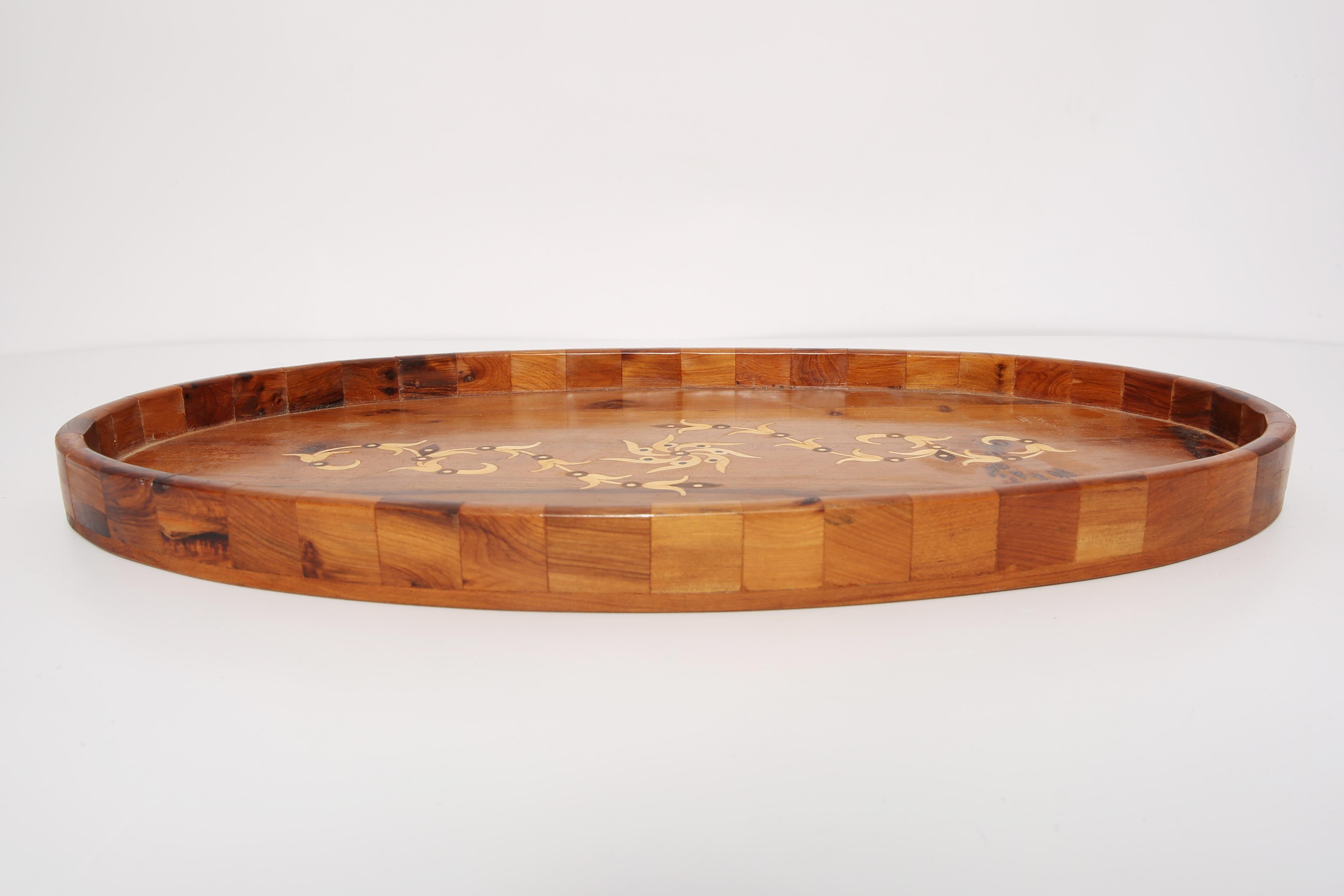 Decorative wooden plate mid-century with flowers, Italy, 1960s