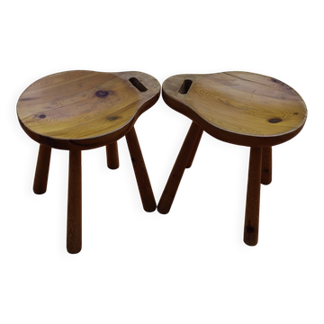 Paire de tabourets scandinaves ovoïdes en pin massif 1960 vintage