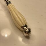 Candle snuffer
