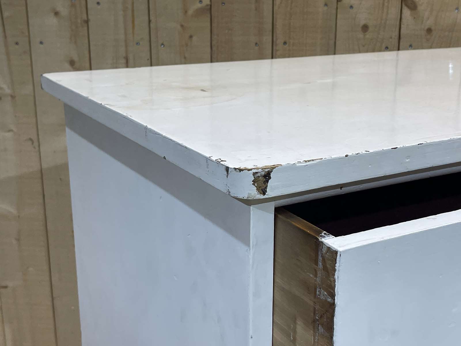 Victorian chest of drawers nineteenth in ash