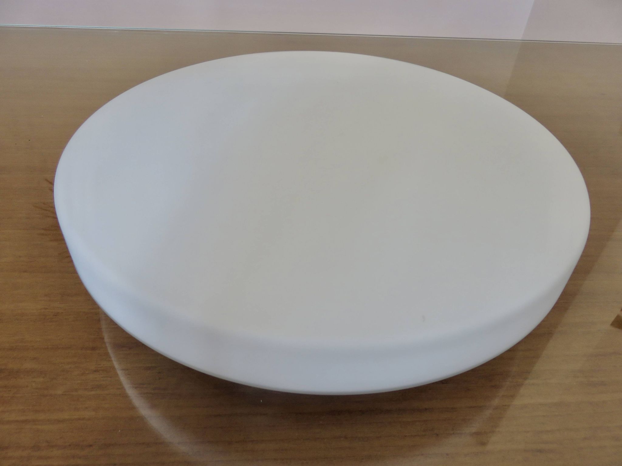 Plafonnier "galette" en opaline blanche