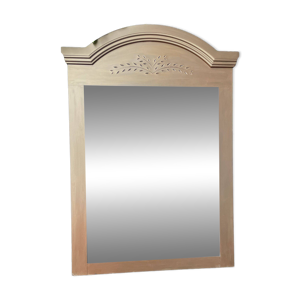 Miroir doré à décor