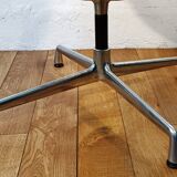 EA105 chair, Charles & Ray Eames