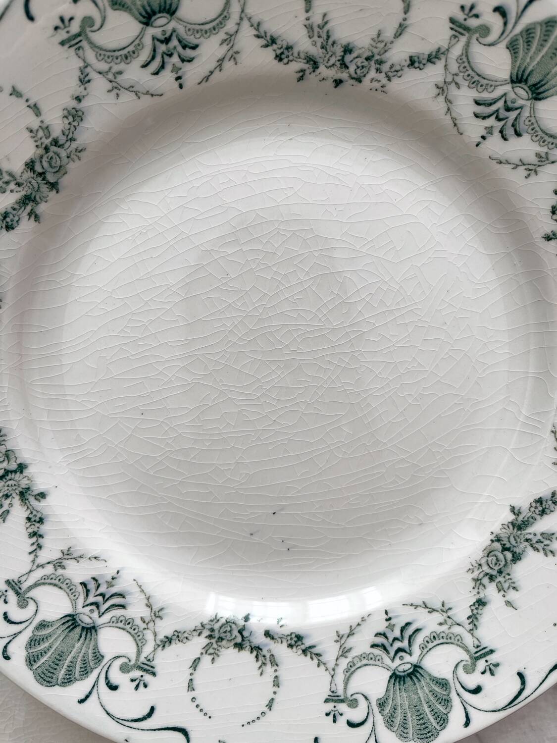 12 Lunéville "Garland" ironstone dessert plates