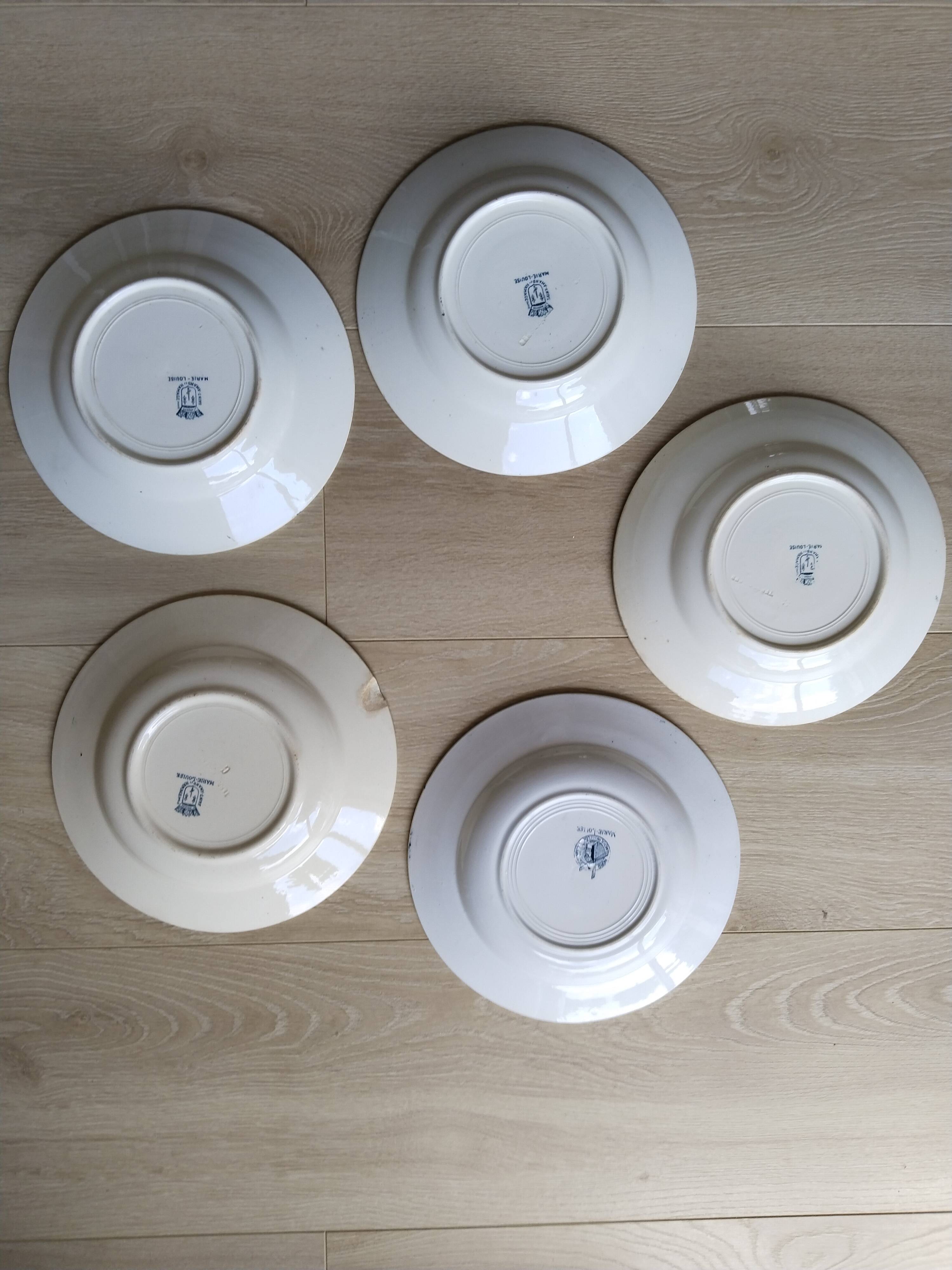 Assiettes creuses ( 5 ) en faïence de Saint Amand et Hamage  , Terre de fer , modèle Marie Louise