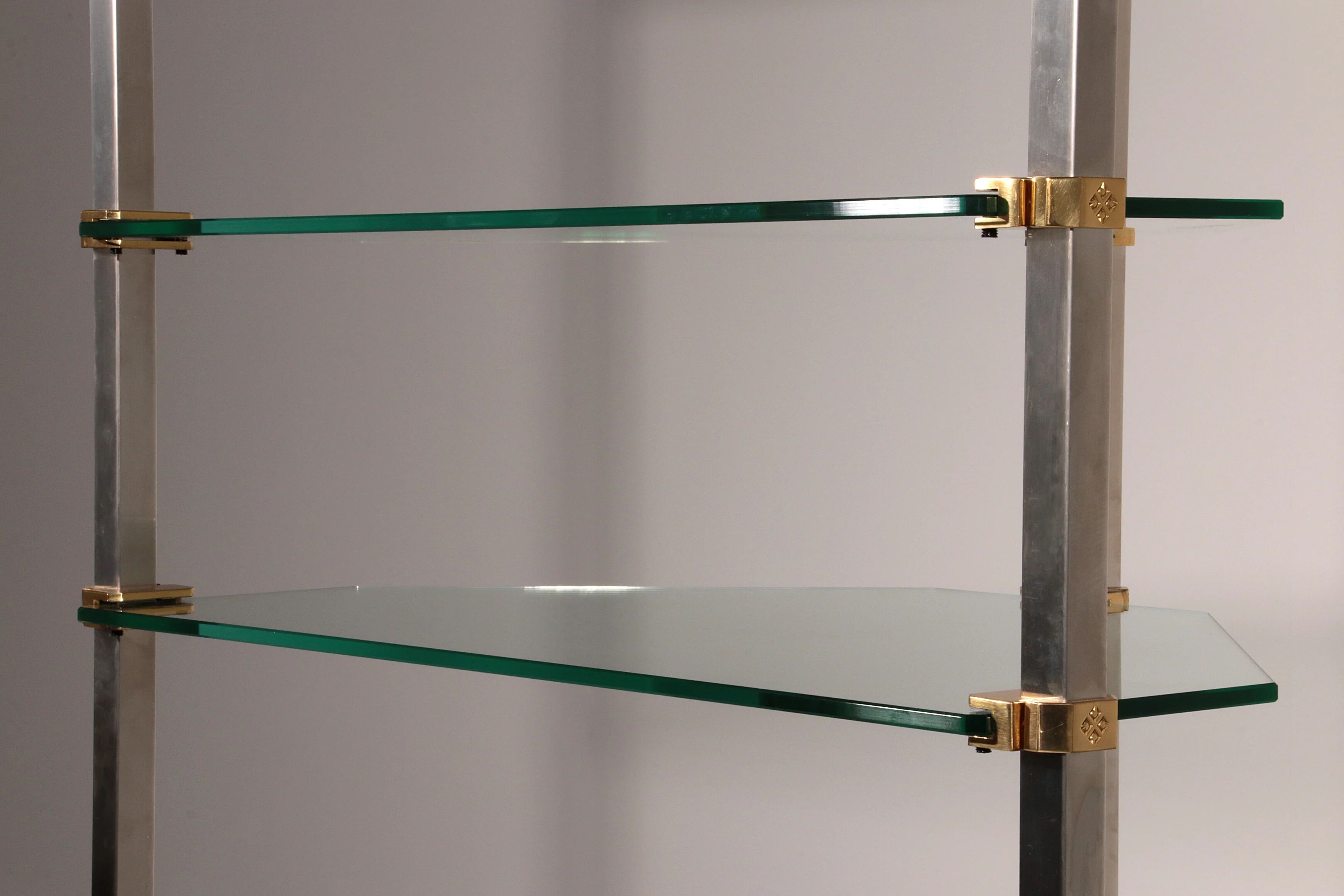 Peter Ghyczy 1970 corner cabinet – iconic stainless steel & aluminum model R16