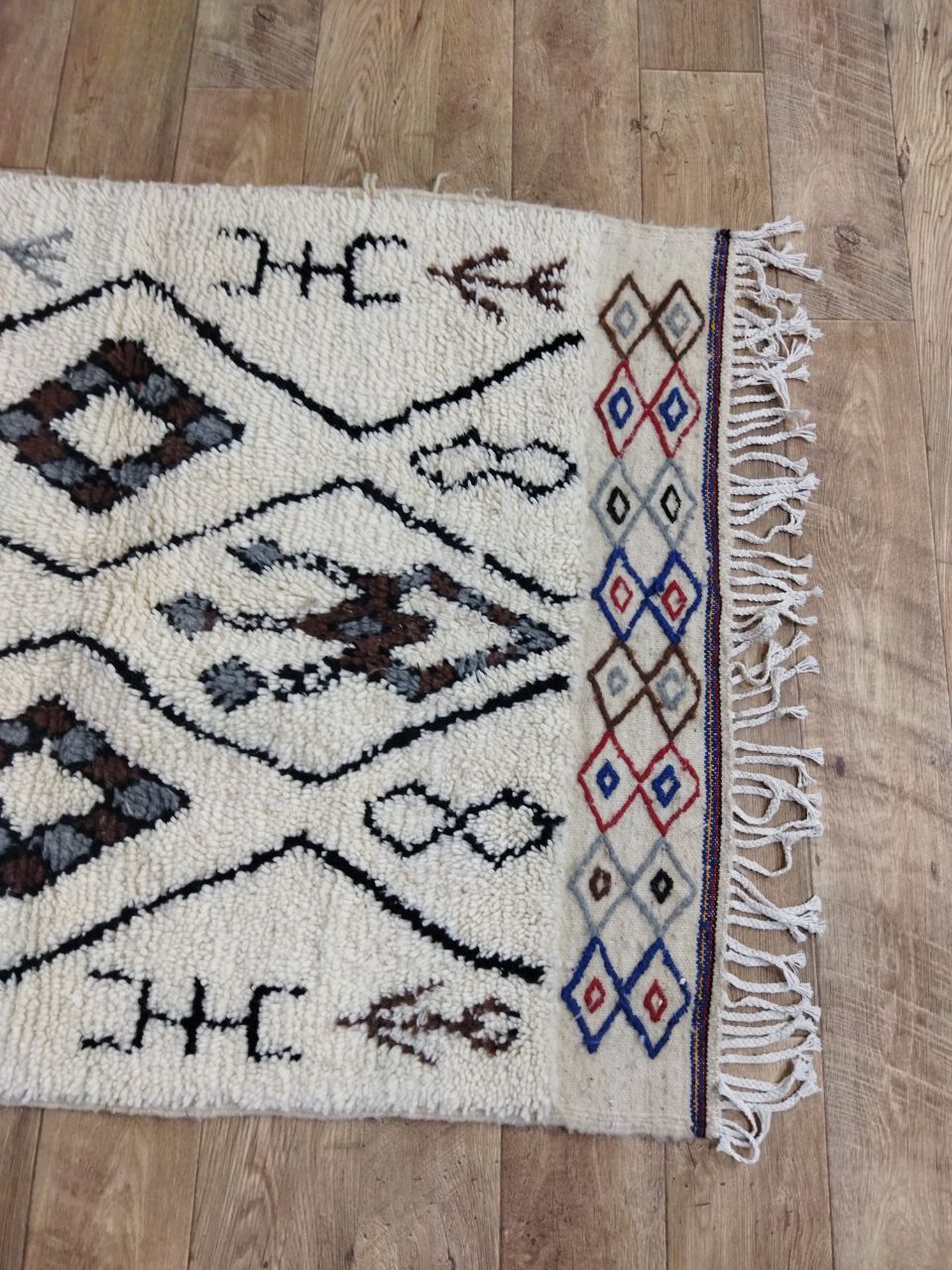 Moroccan berber carpet 141x108cm