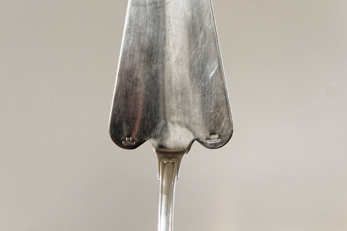 Christofle pie shovel, silver metal