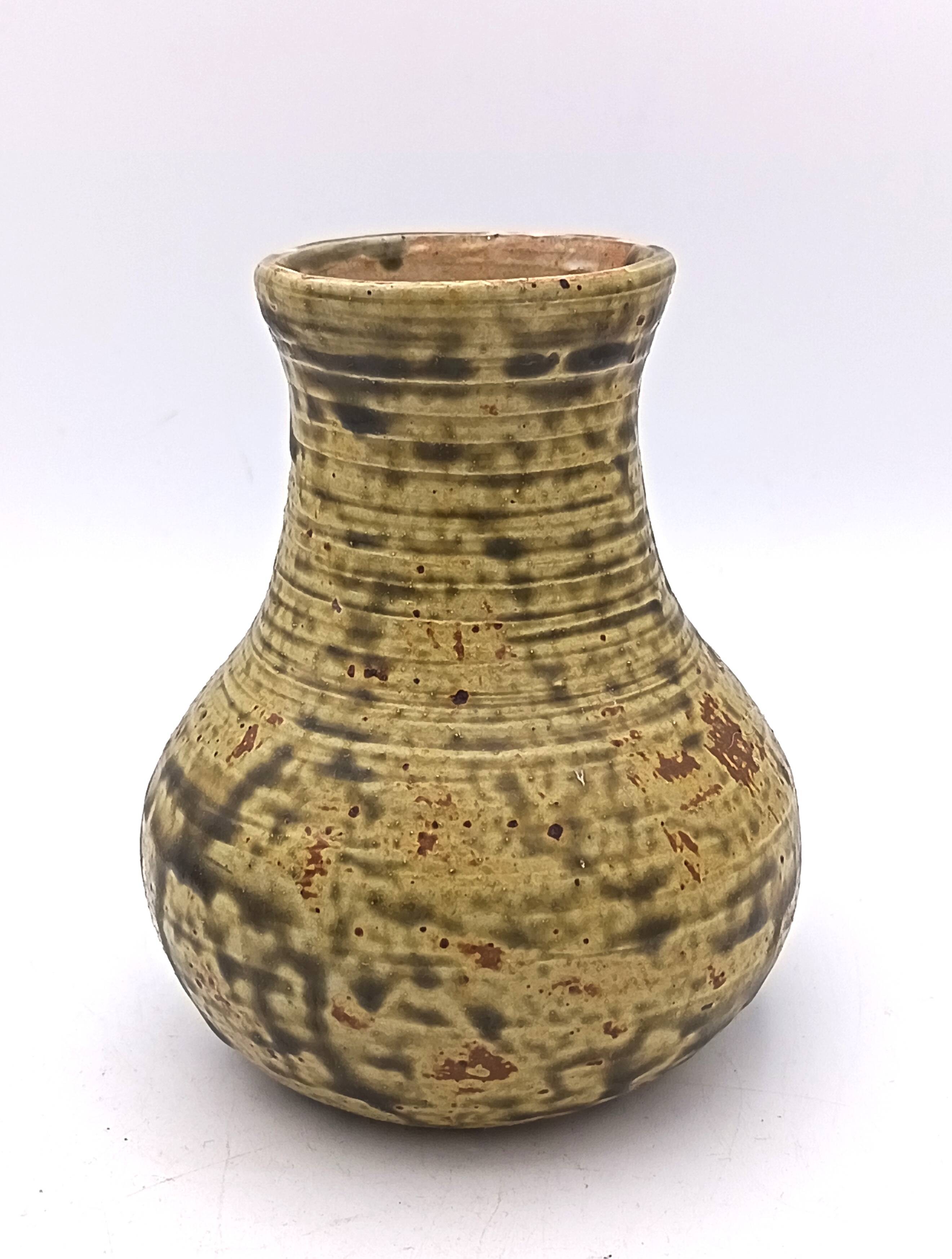 Stoneware vase signed Pierre Lion, Saint-Amand-en-Puisaye.