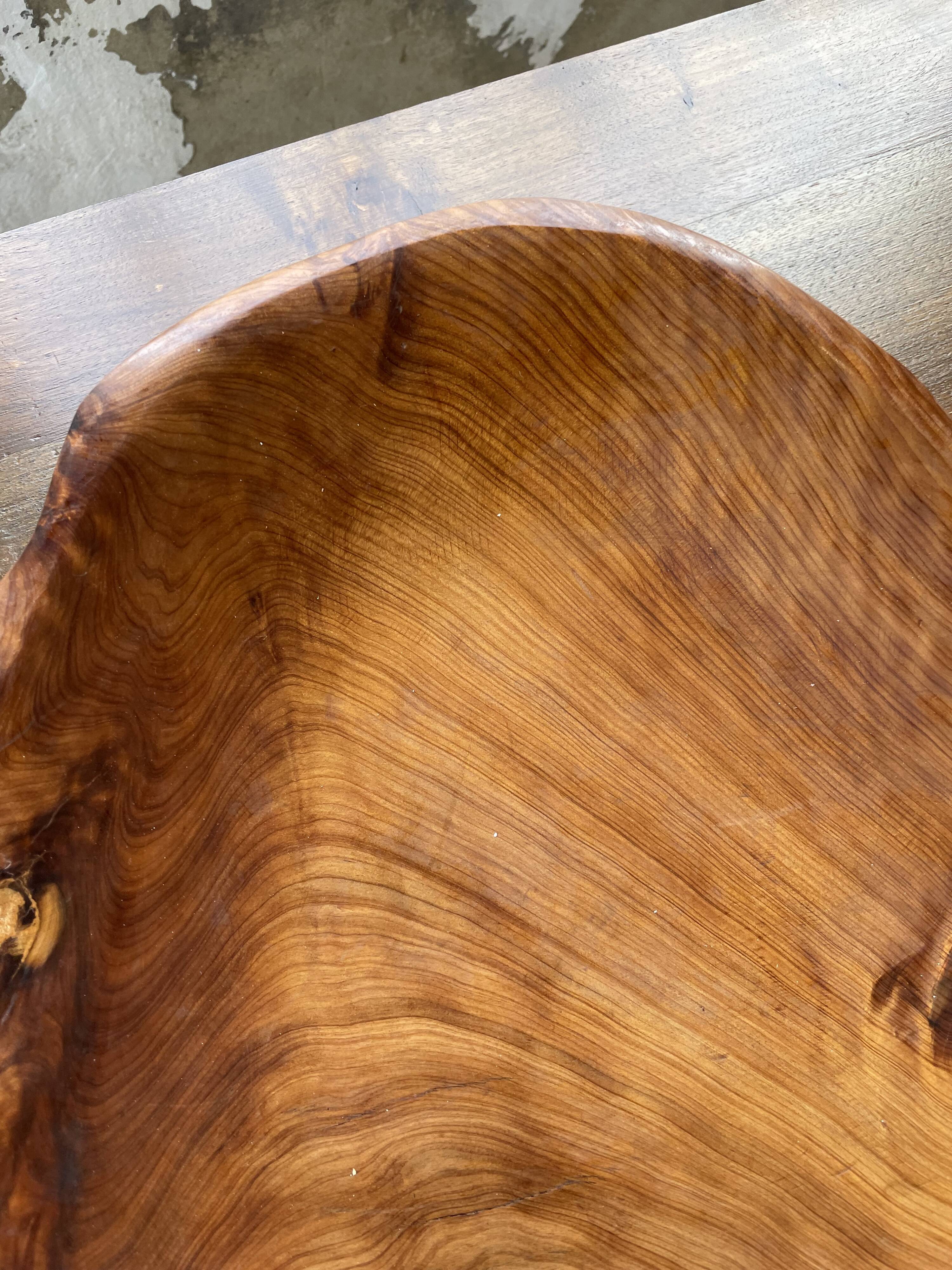 XL thuja root wooden dish
