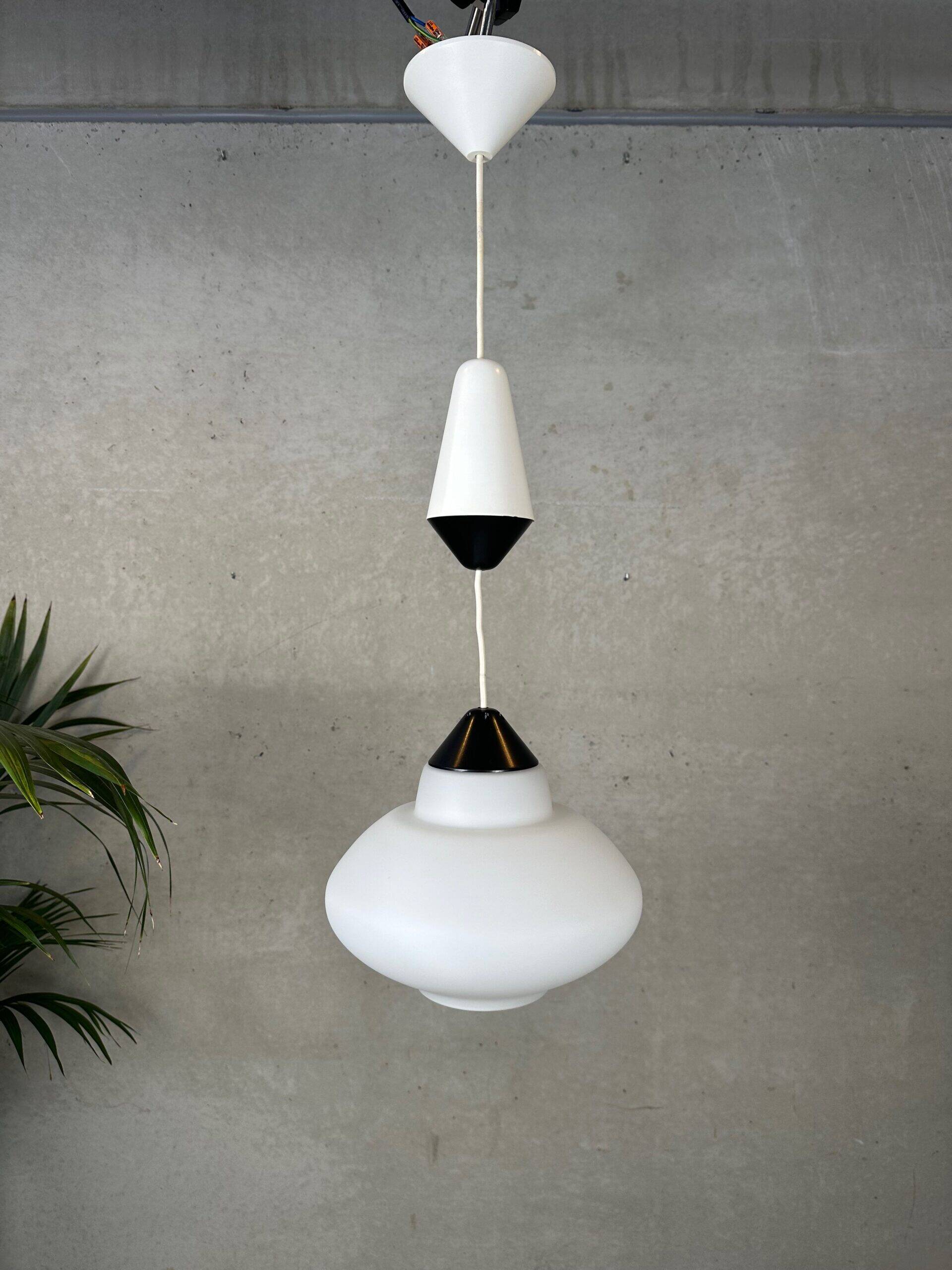 Suspension opaline vintage – Philips