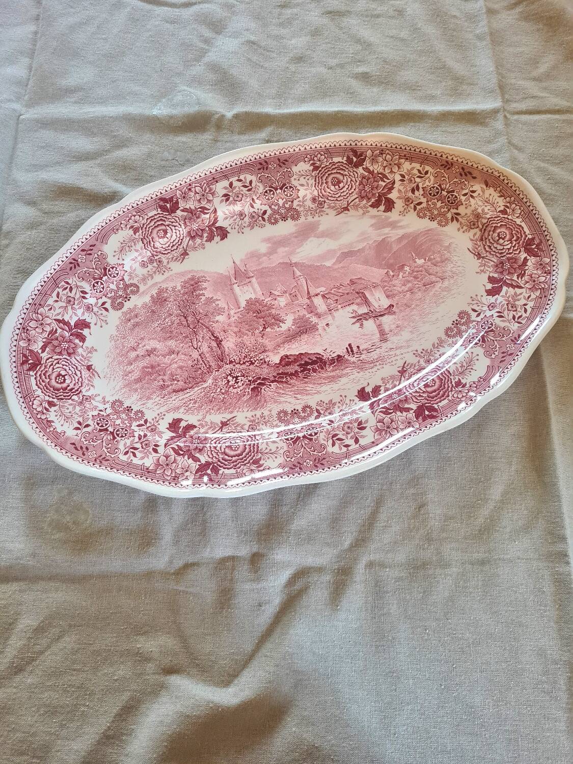 Villeroy and Boch pink English tableware dish