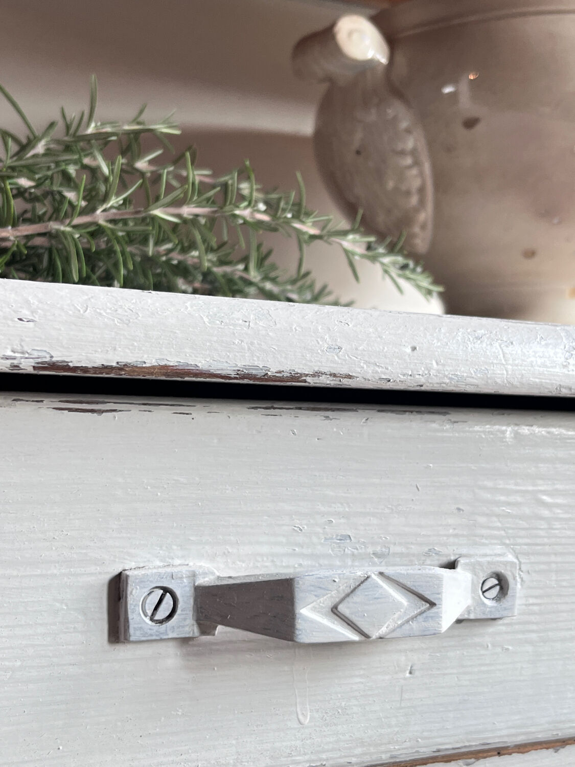 Double glass body buffet