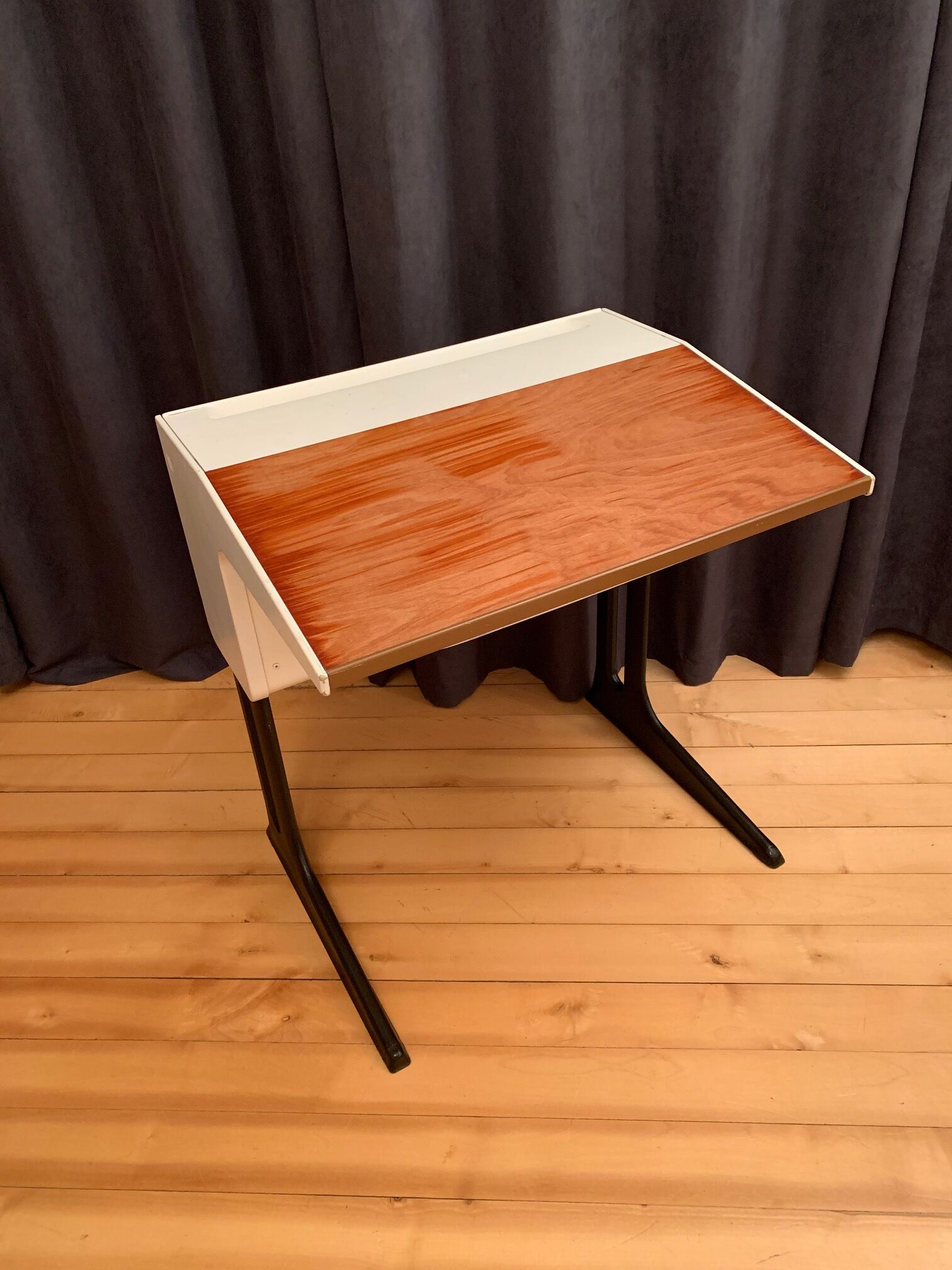 Flötotto desk, designed by Luigi Colani, Germany, 1969