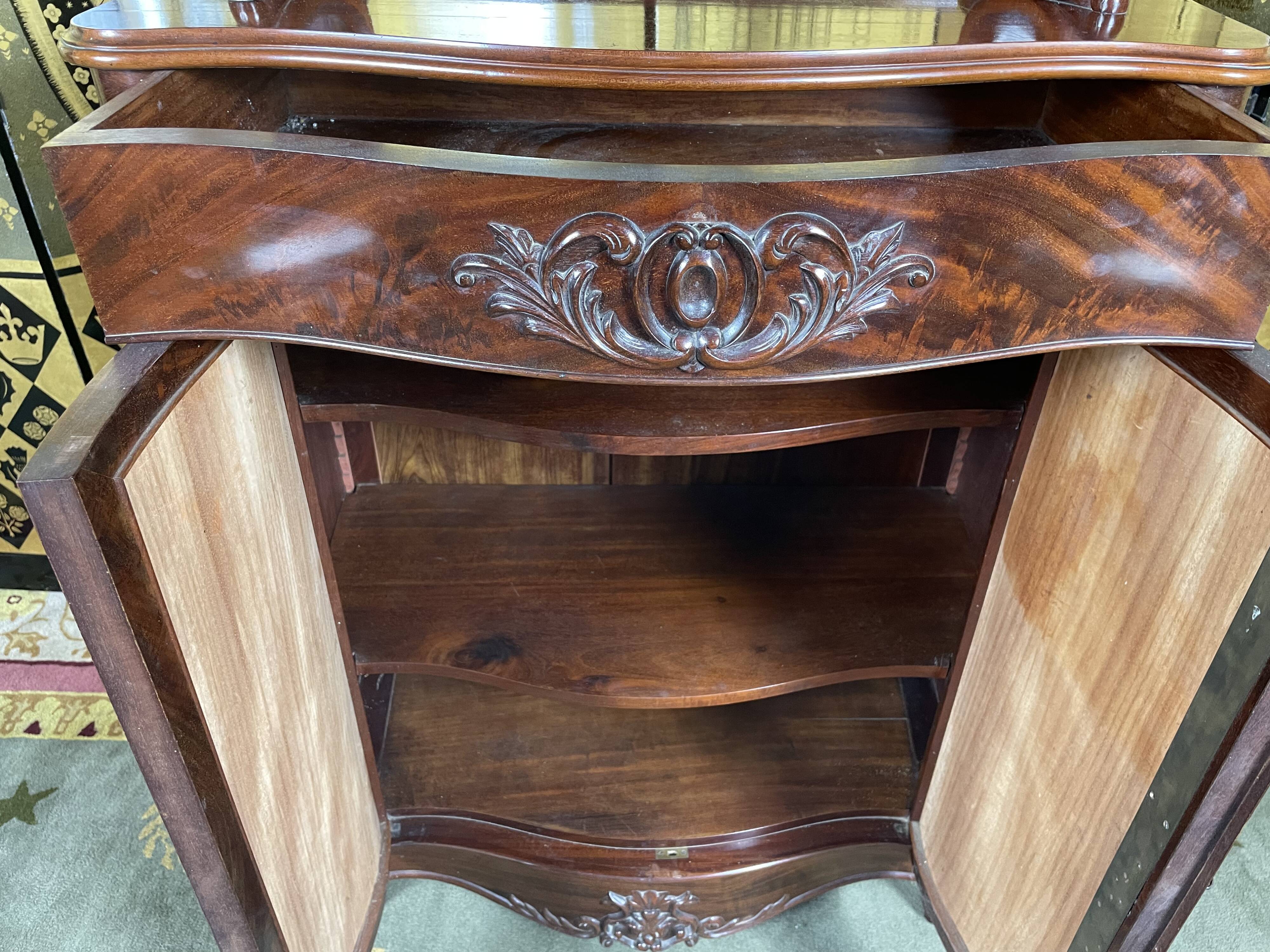 Napoleon III mahogany support cabinet