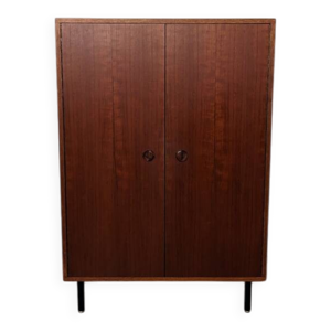 armoire vintage design