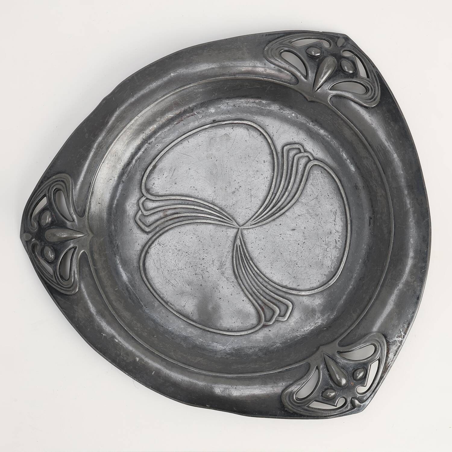 Art Nouveau triangular tin pewter dish, The Netherlands ca. 1900