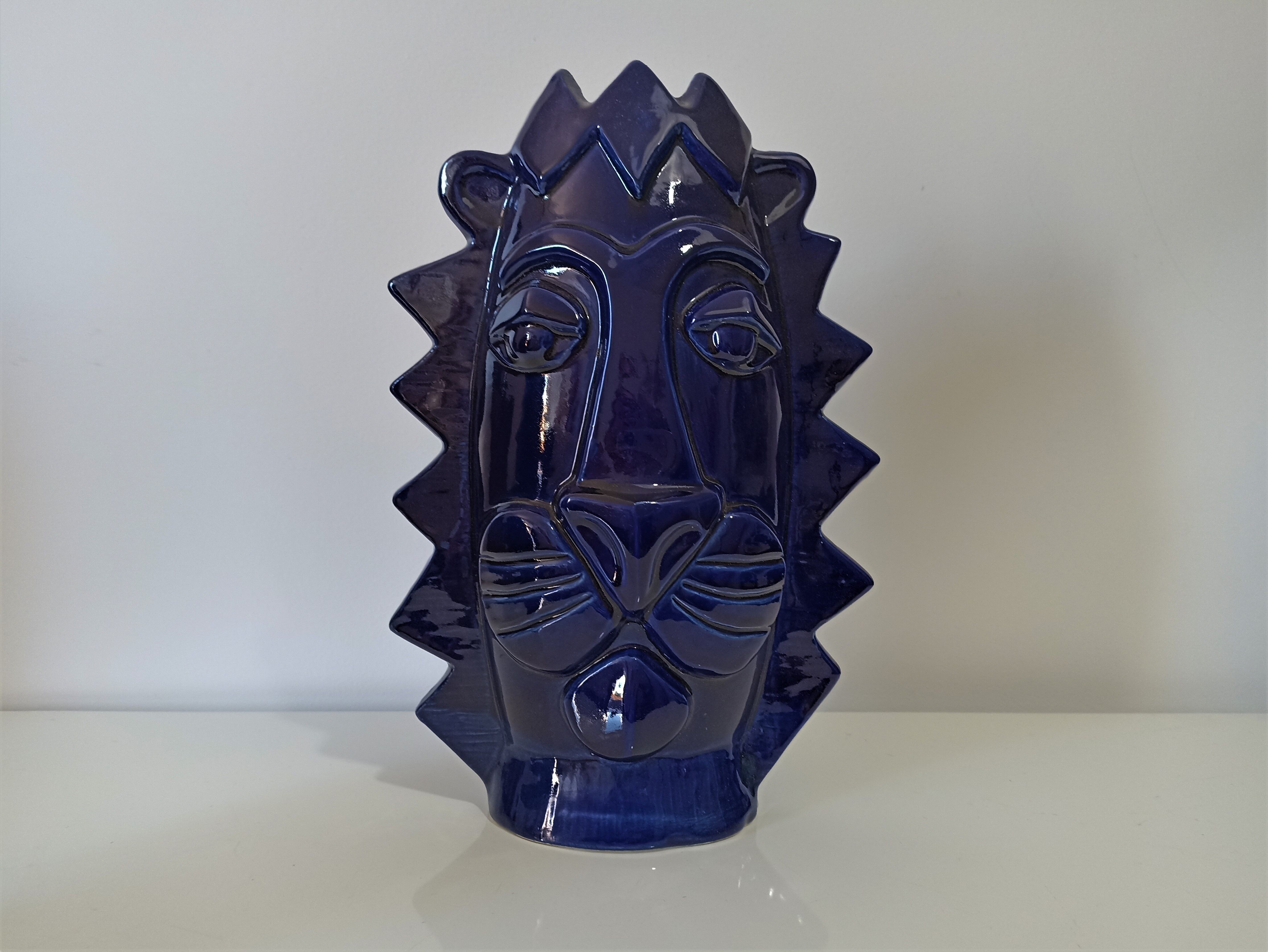 Lion vase blue glazed earthenware design XXe Sandra Corina Paris