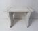 Ancien petit banc blanc marche pied vintage
