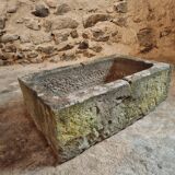 Old trough in Volvic stone – 18th century