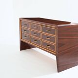 Commode de Paolo Buffa en palissandre sycomore et laiton vers 1940