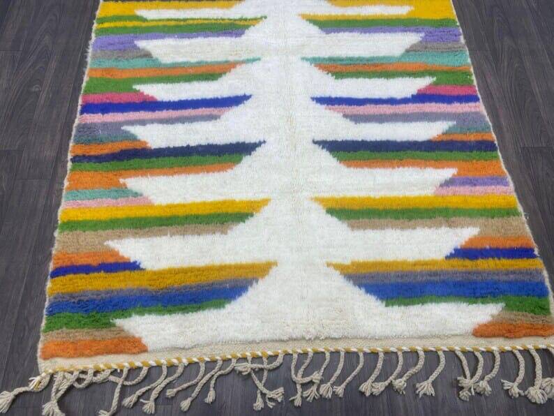 Handmade artisan rug in ochre, size 1.5/2.5 m.