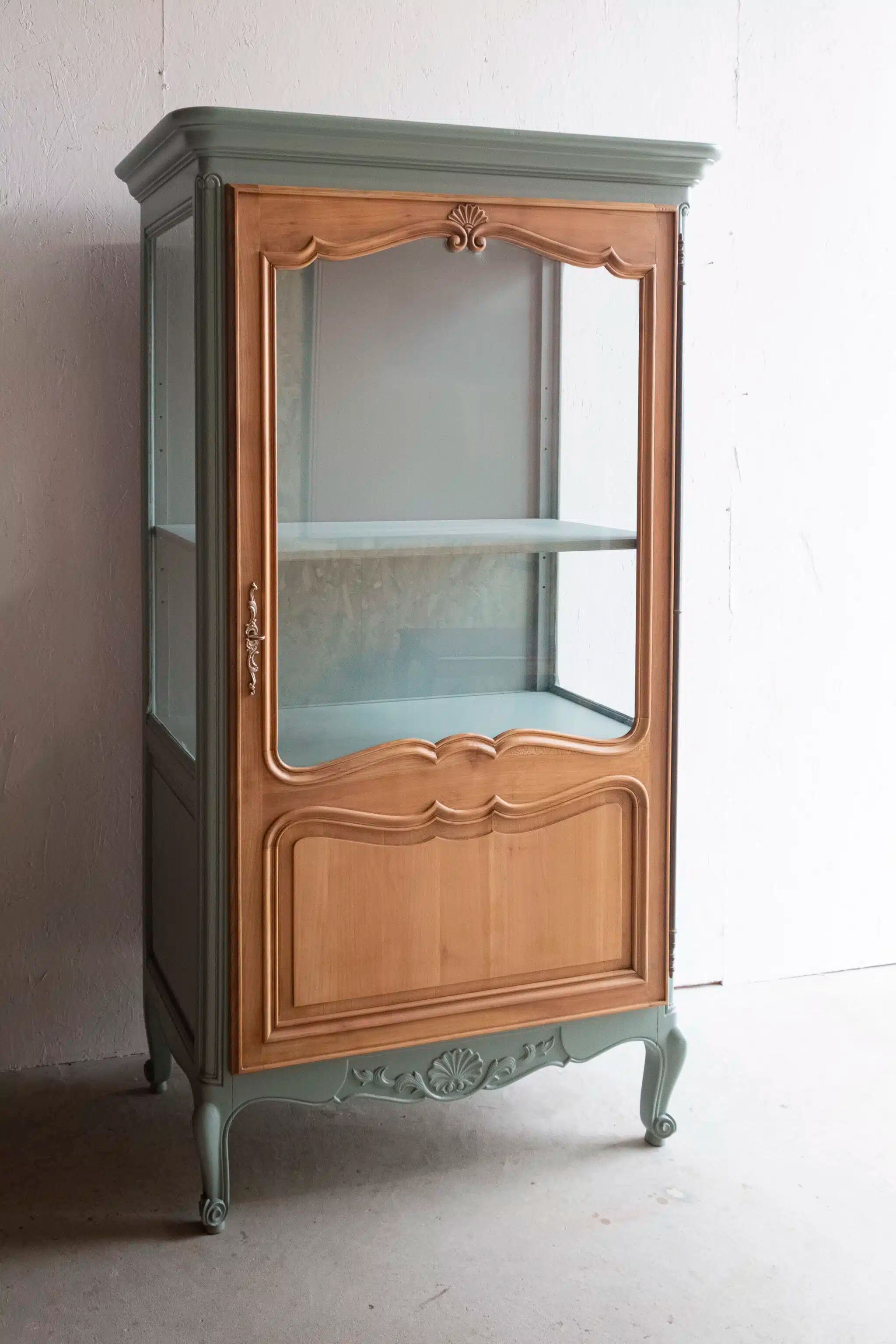 Display cabinet "Patricia"