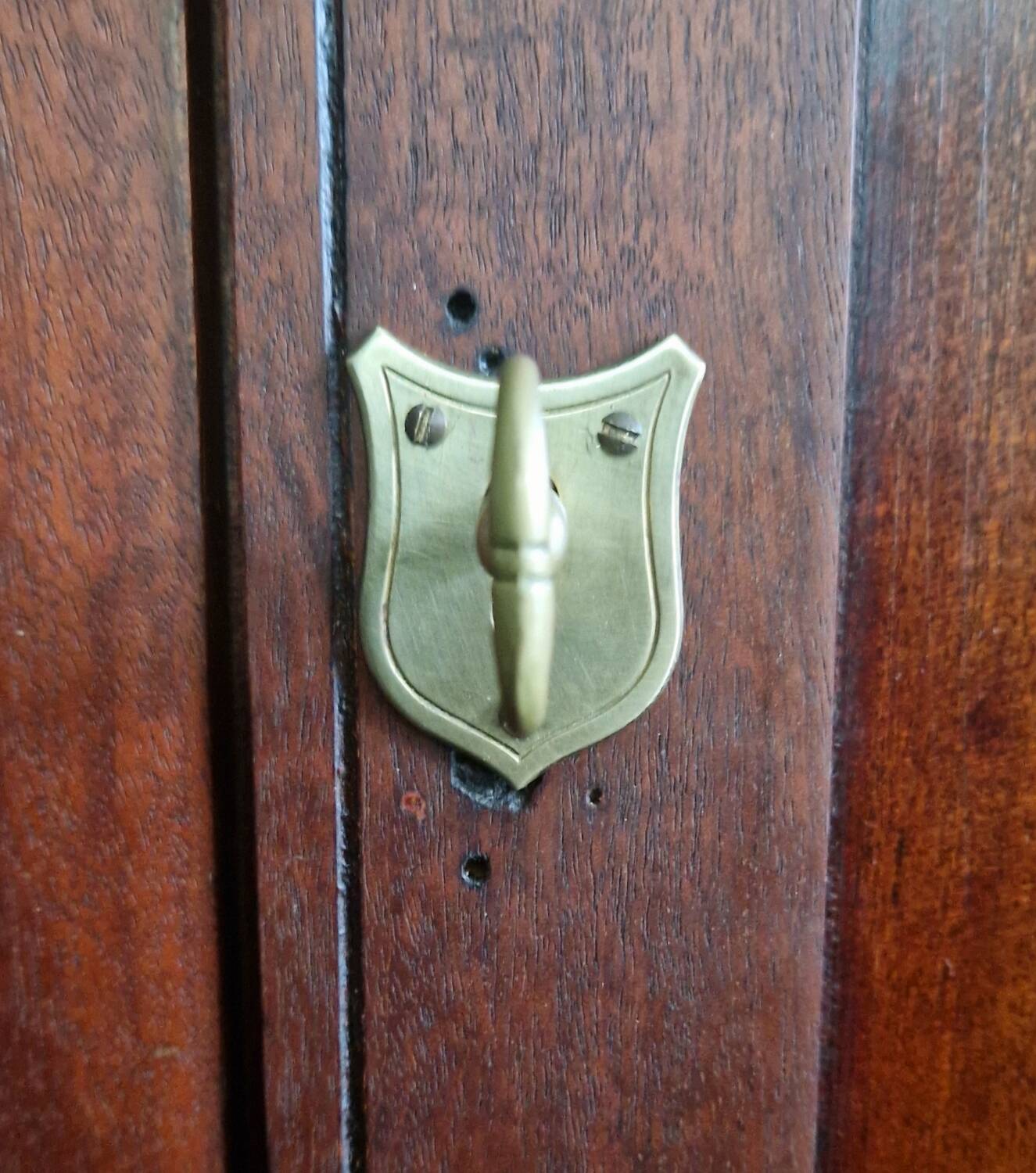 Antique mahogany sideboard signed Maple & Co, 19th century