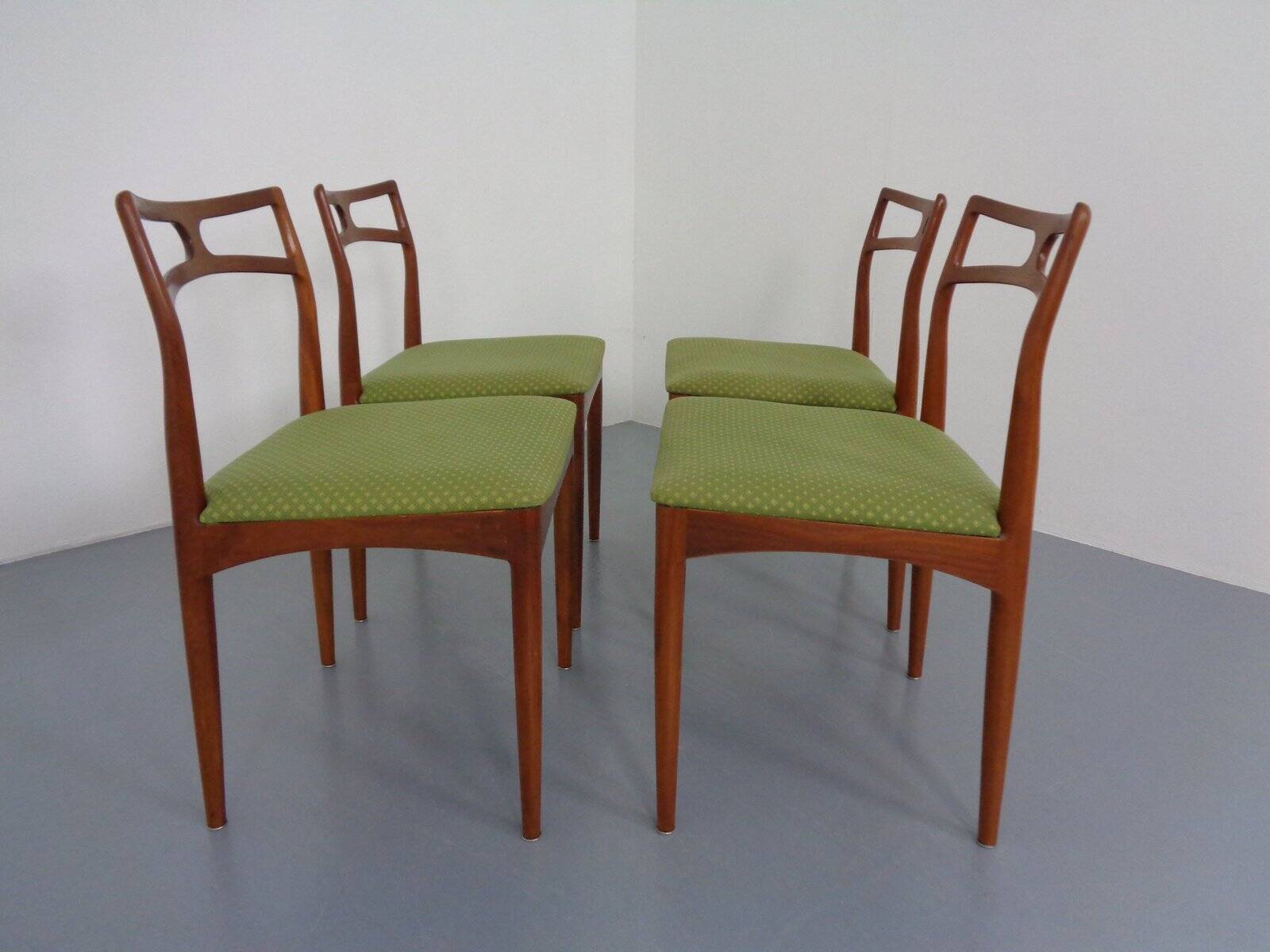 Model 94 Teak Dining Chairs by Johannes Andersen for Christian Linneberg, 1960s, Set of 4