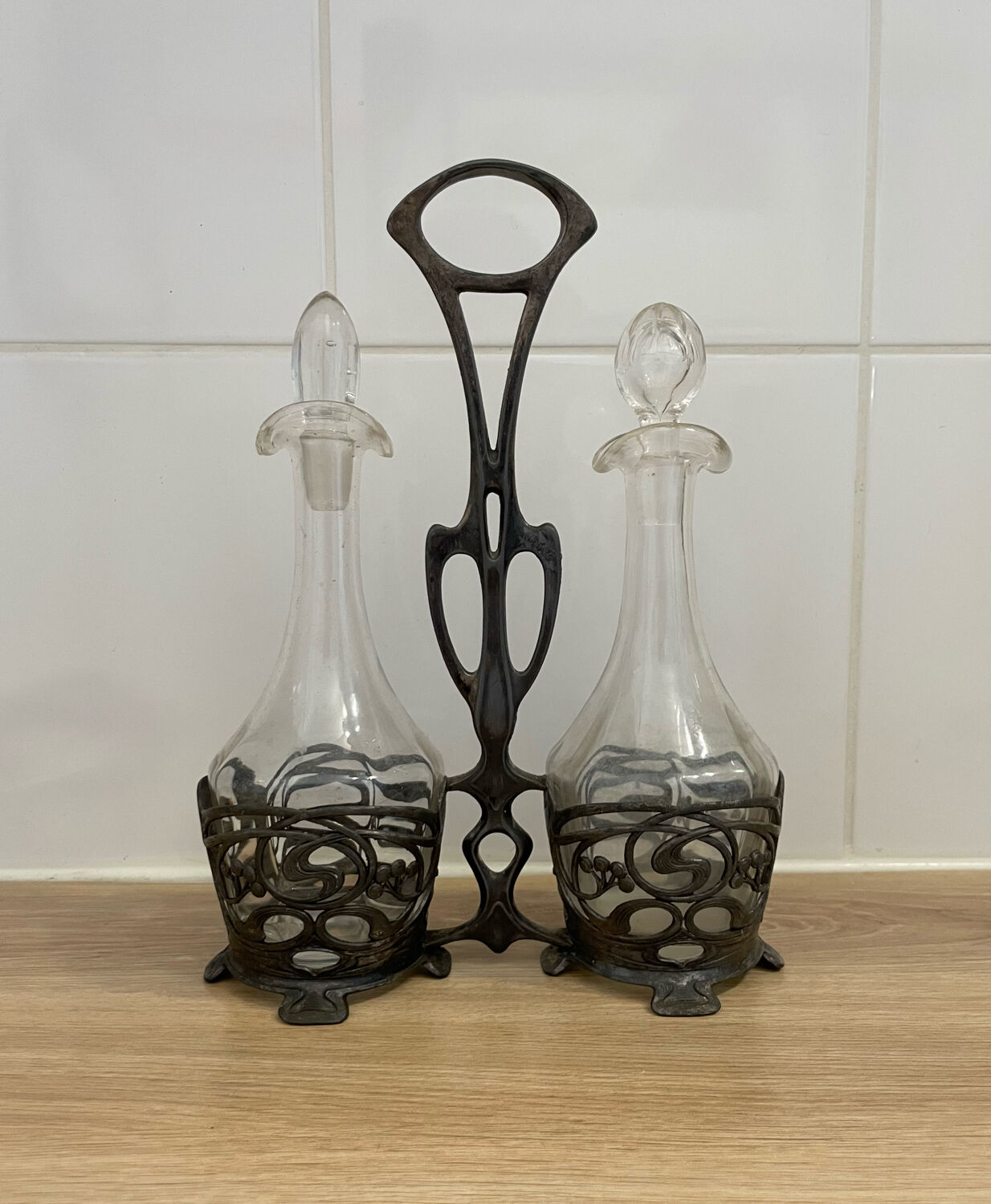 Art Nouveau table servant