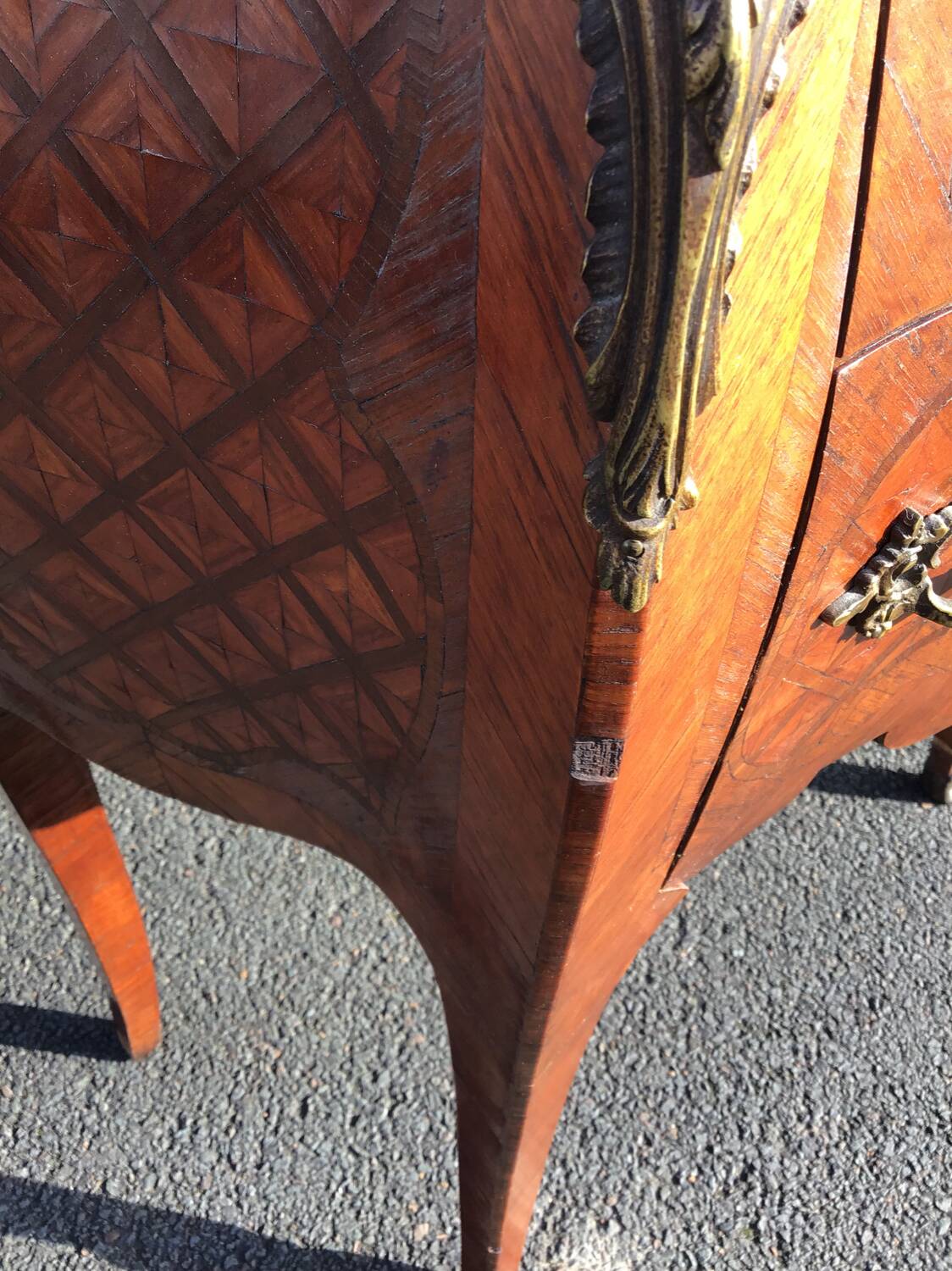 Small chest of drawers