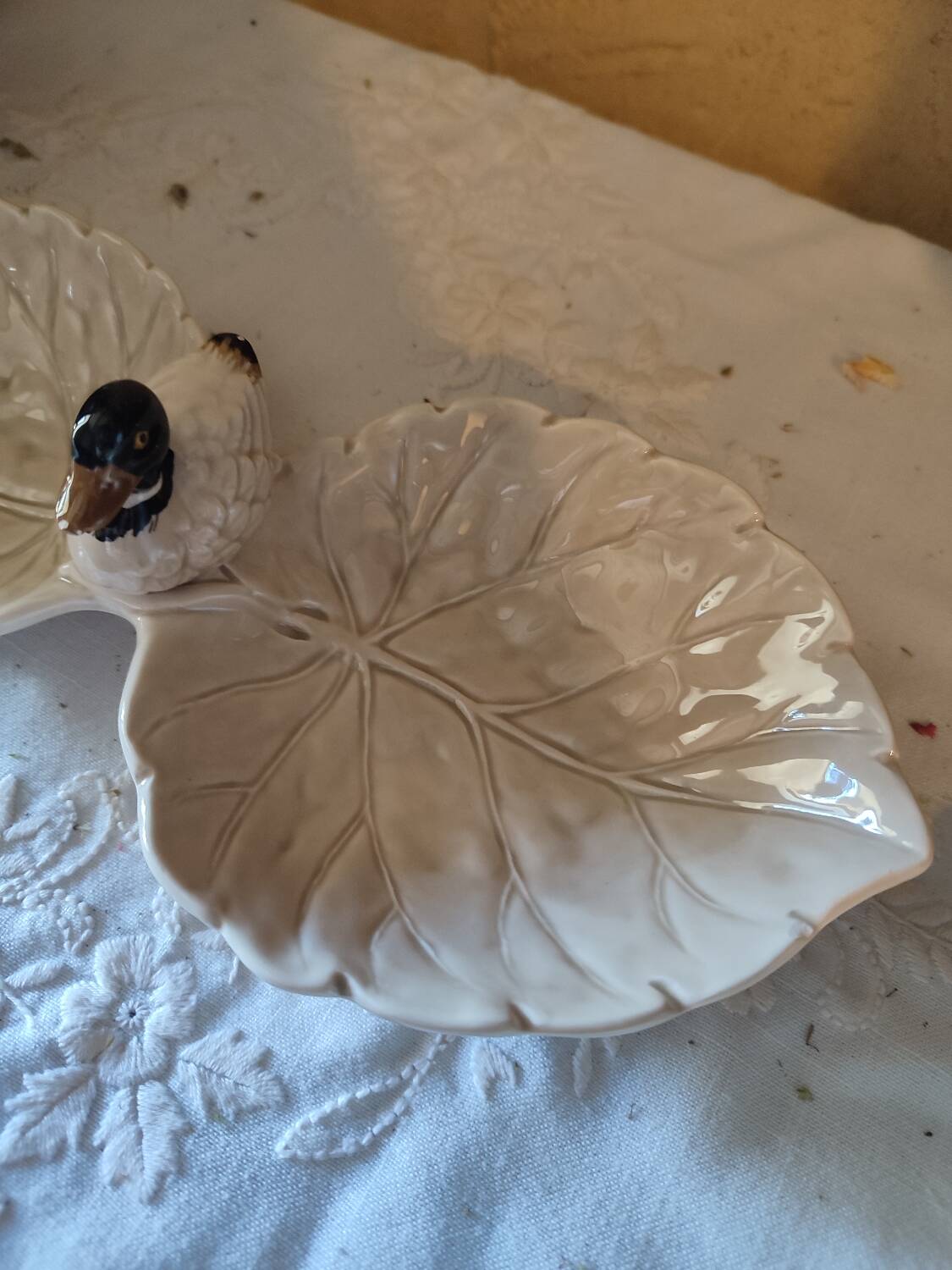 Duck slip serving dish