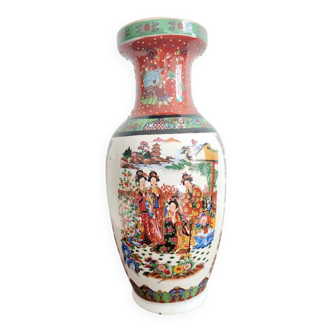 Chinese vase, Rose family style