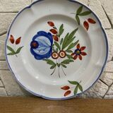Old ceramic plate with Quimper flower decoration