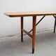 Table basse Anton Kildeberg (attr.), noyer et laiton, Danemark années 5060