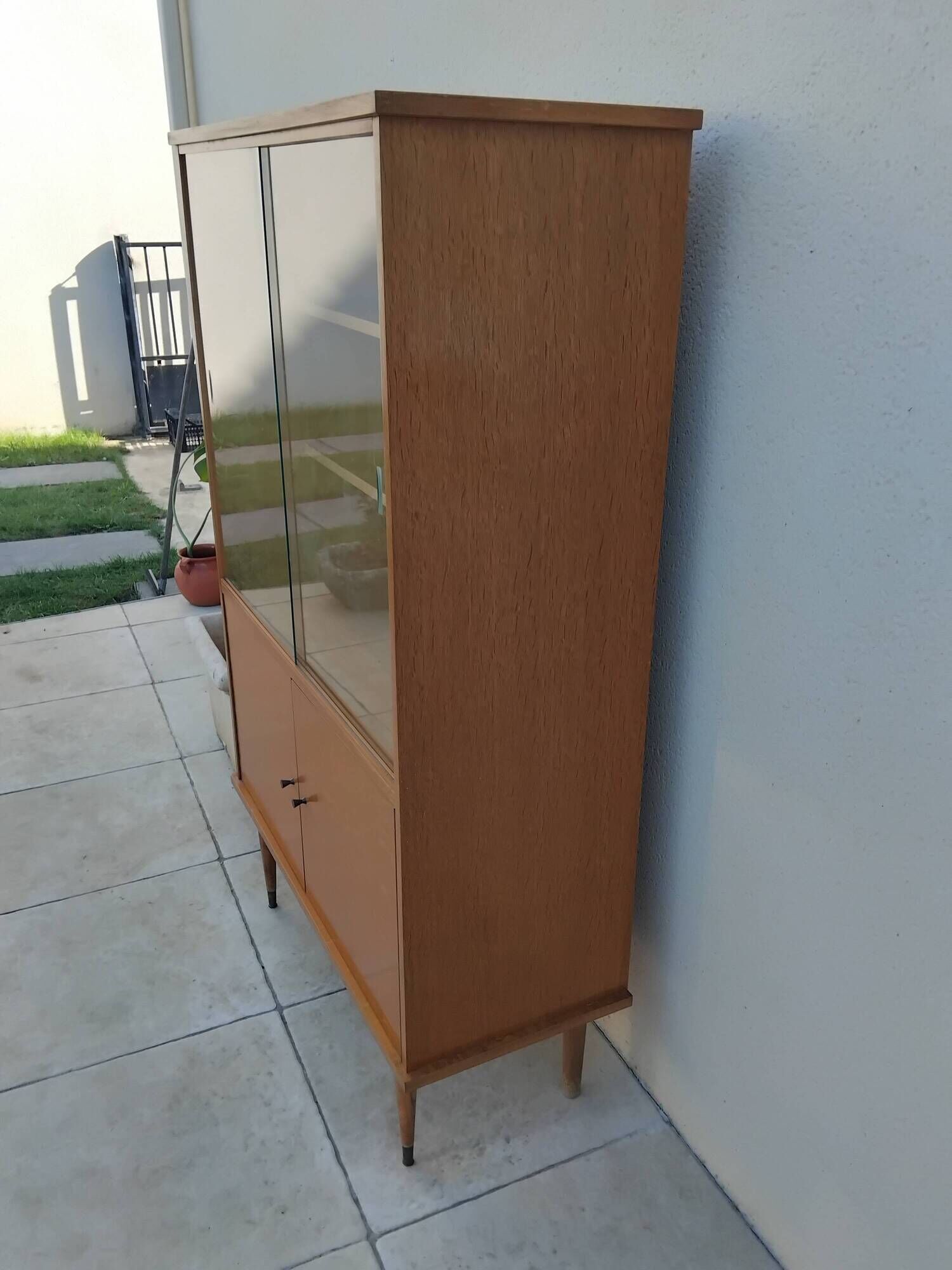 Vintage display cabinet bookshelf