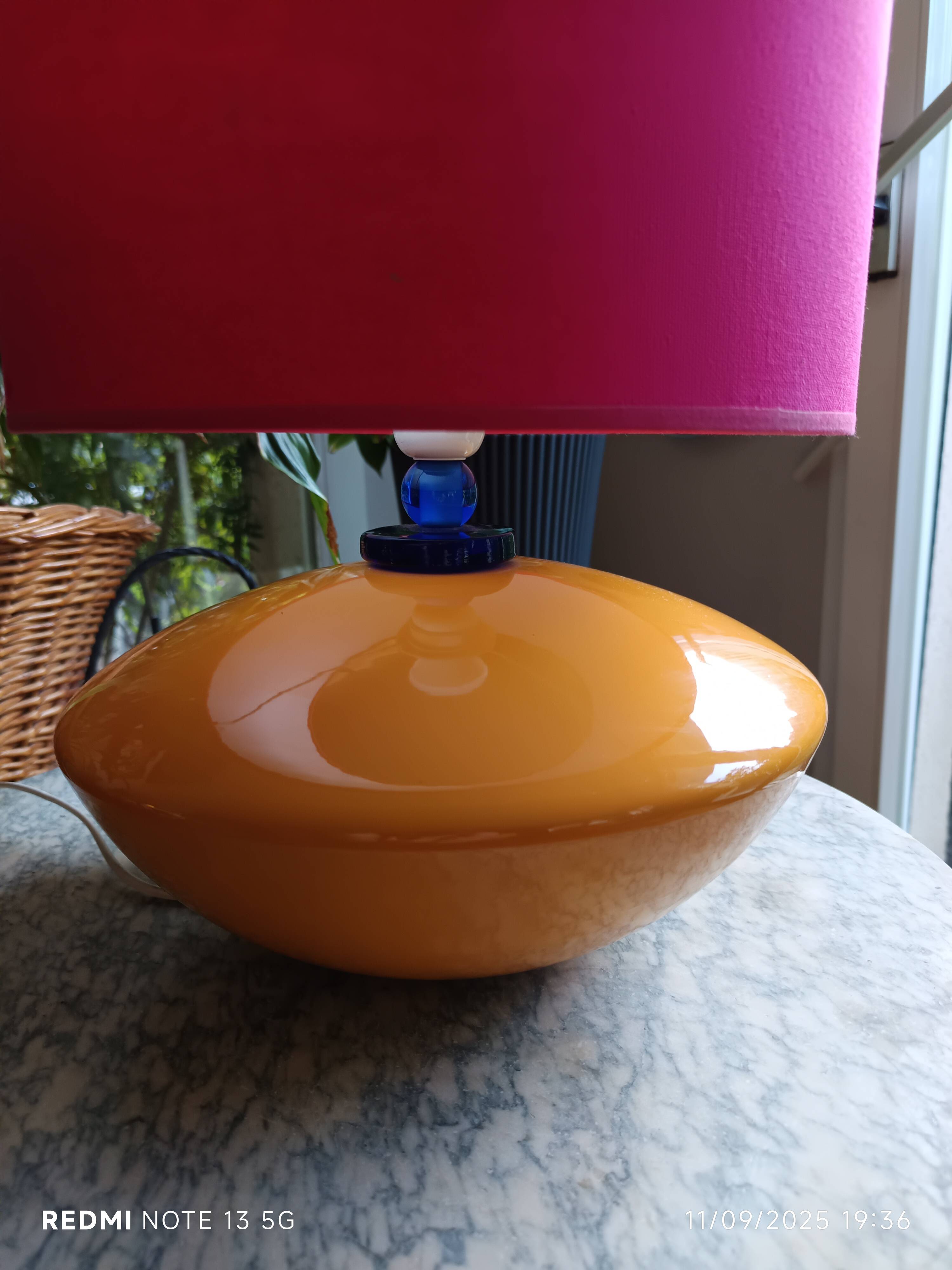 Albret lamp in colored ceramic, pebble shape, 1990