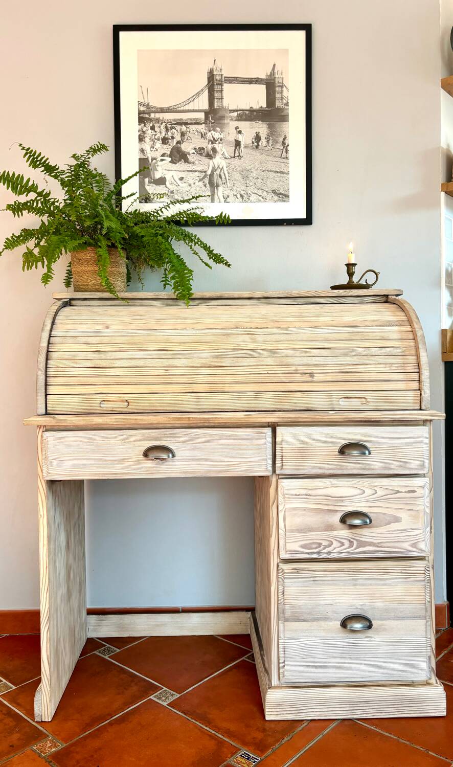 Charmant bureau en pin