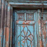 Ancienne porte indienne en teck massif