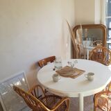 Scandinavian extendable table with butterfly extensions