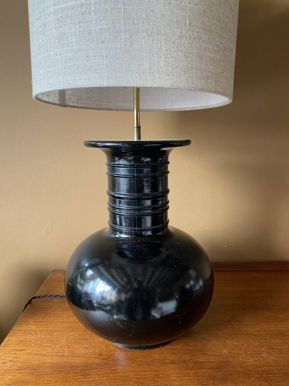 Pair of vintage modernist black lamps from the 1970s.