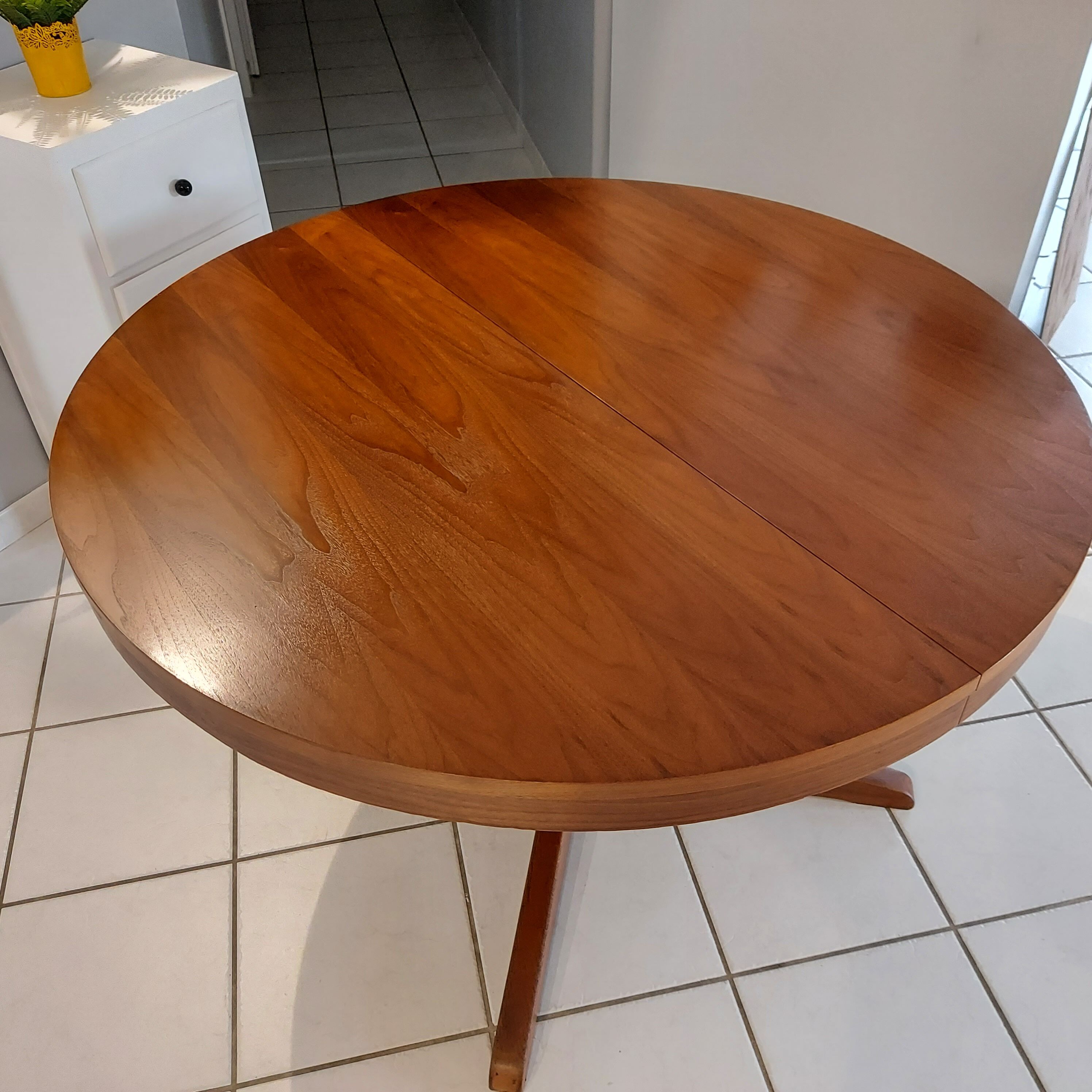 Vintage Baumann extendable table 1970s