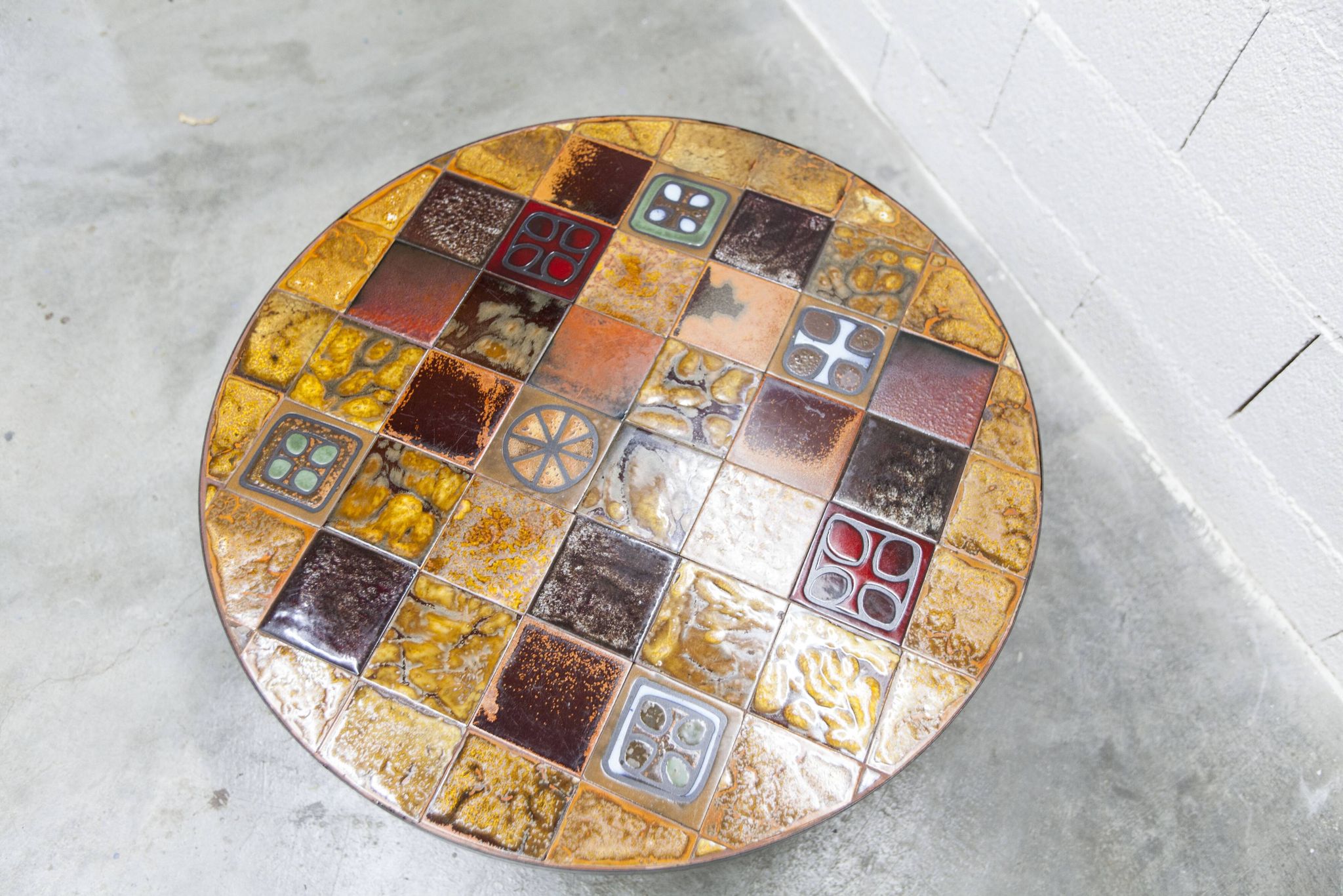 Table basse ronde céramique de Jean Gregorieff