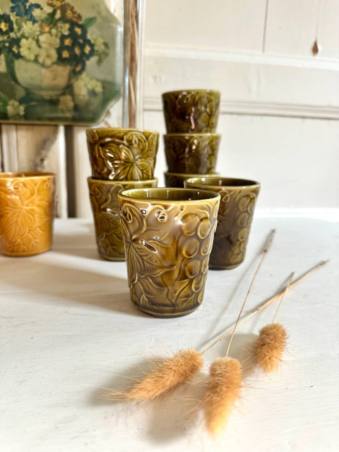 7 tasses Chavaillon de Sarreguemines olive