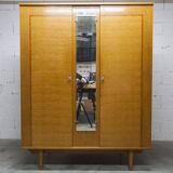 1970 Scandinavian wardrobe with shelves and mirror, 21x126, 2 doors.