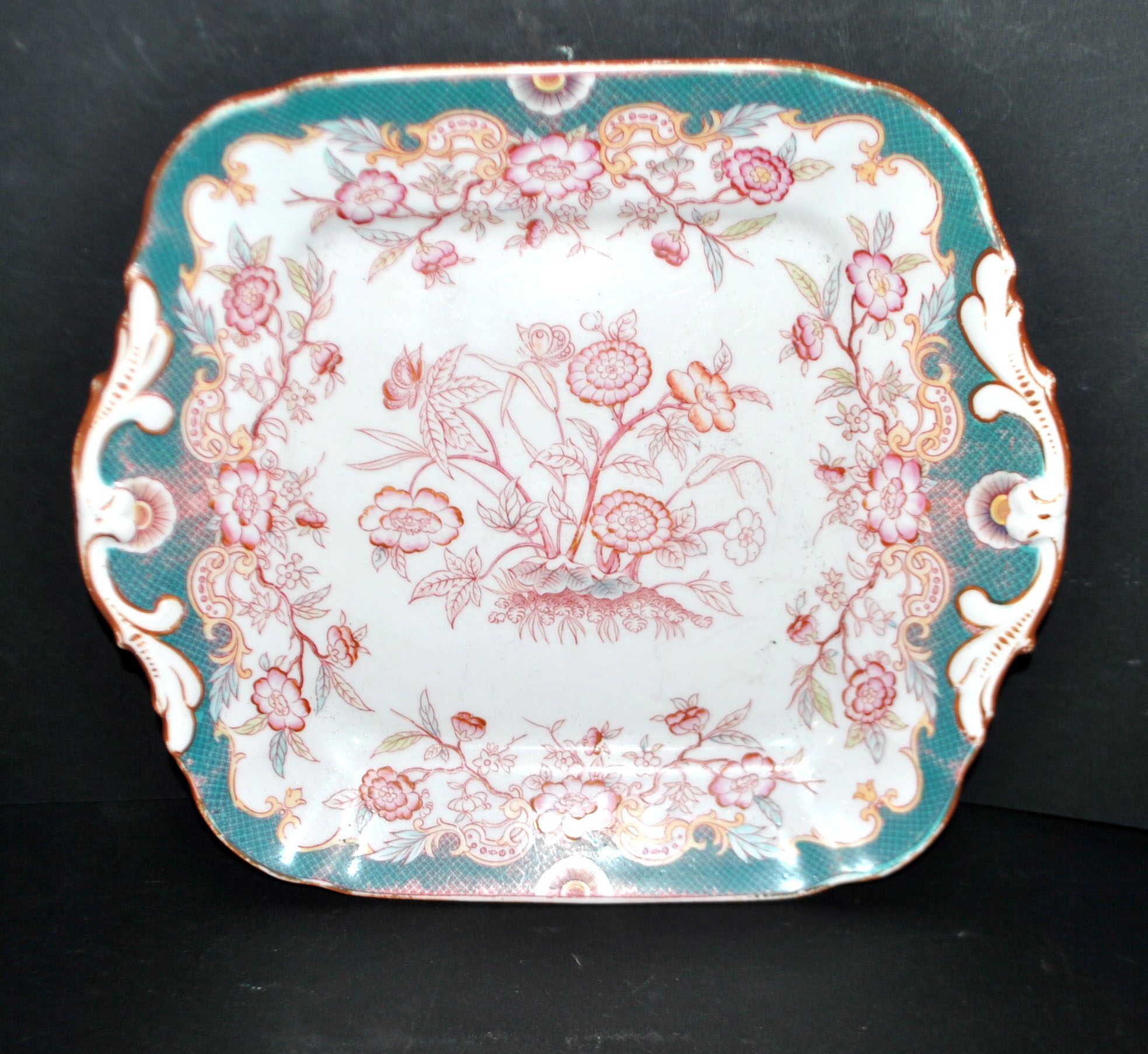 Square porcelain plate Sarreguemines model Minton 215 with Japonese decoration.