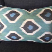 Housses de coussin décoratives en soie imprimées ikat